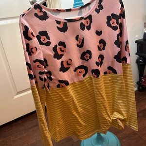 Long sleeve cheetah print